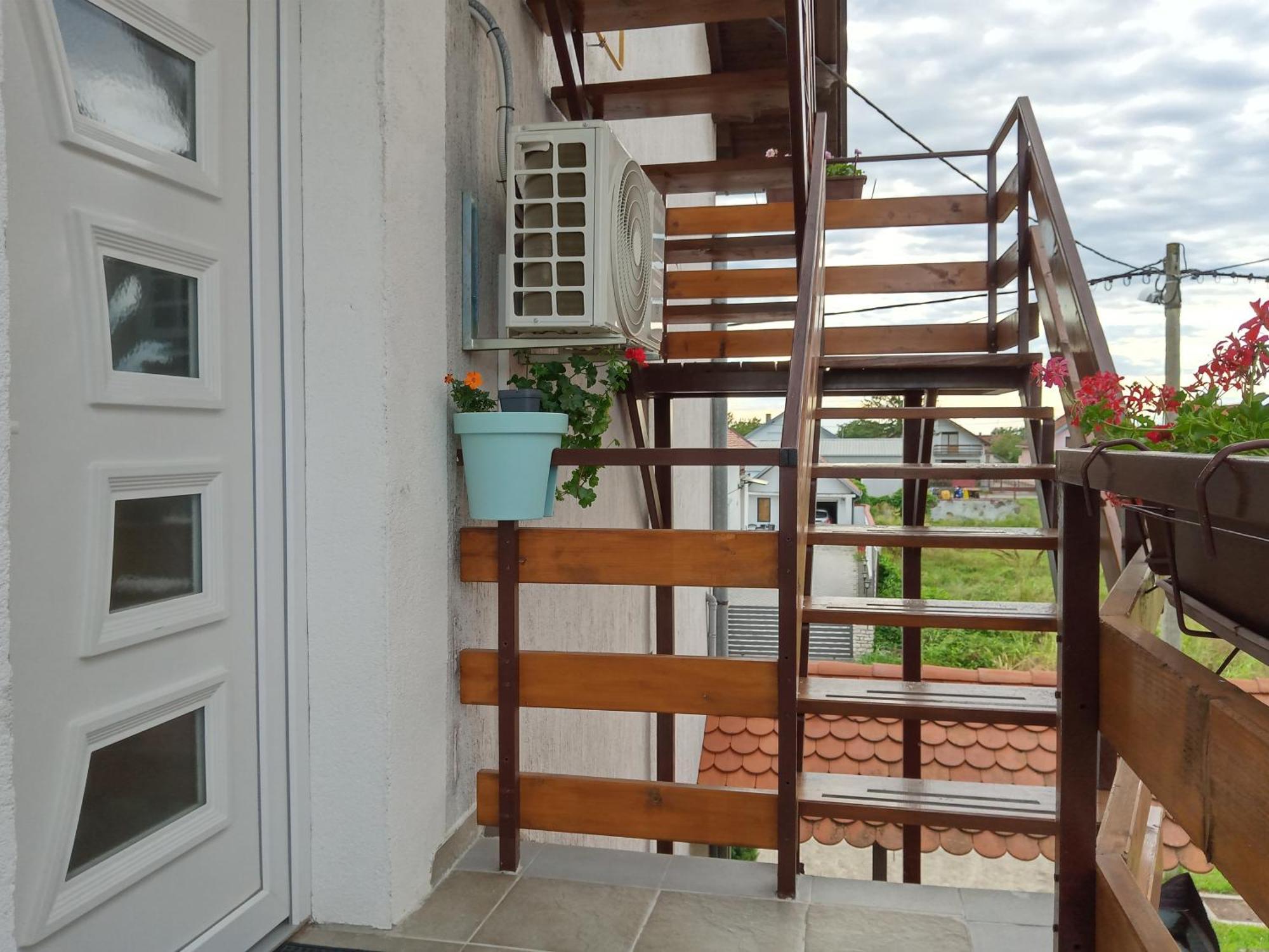 Apartman Kod Dide I Bake Vukovar Exterior foto